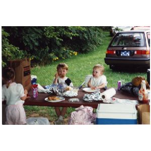 1991_VLF_picnic_Averkamp_kids_003.jpg