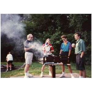 1993_VLF_picnic_Kurths_JSchwartz_PSheyko_046.jpg