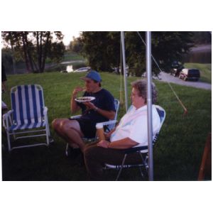 1999_VLF_picnic_GeorgeH_JeanH_002.jpg